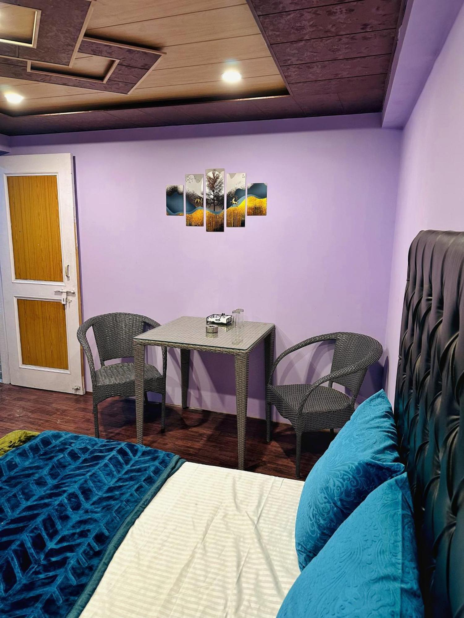Hostel Old Wandercrew Manāli Zewnętrze zdjęcie