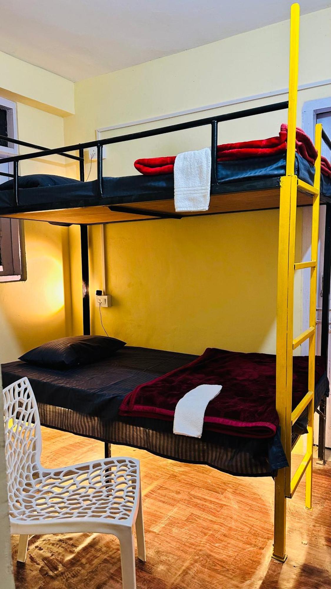Hostel Old Wandercrew Manāli Zewnętrze zdjęcie
