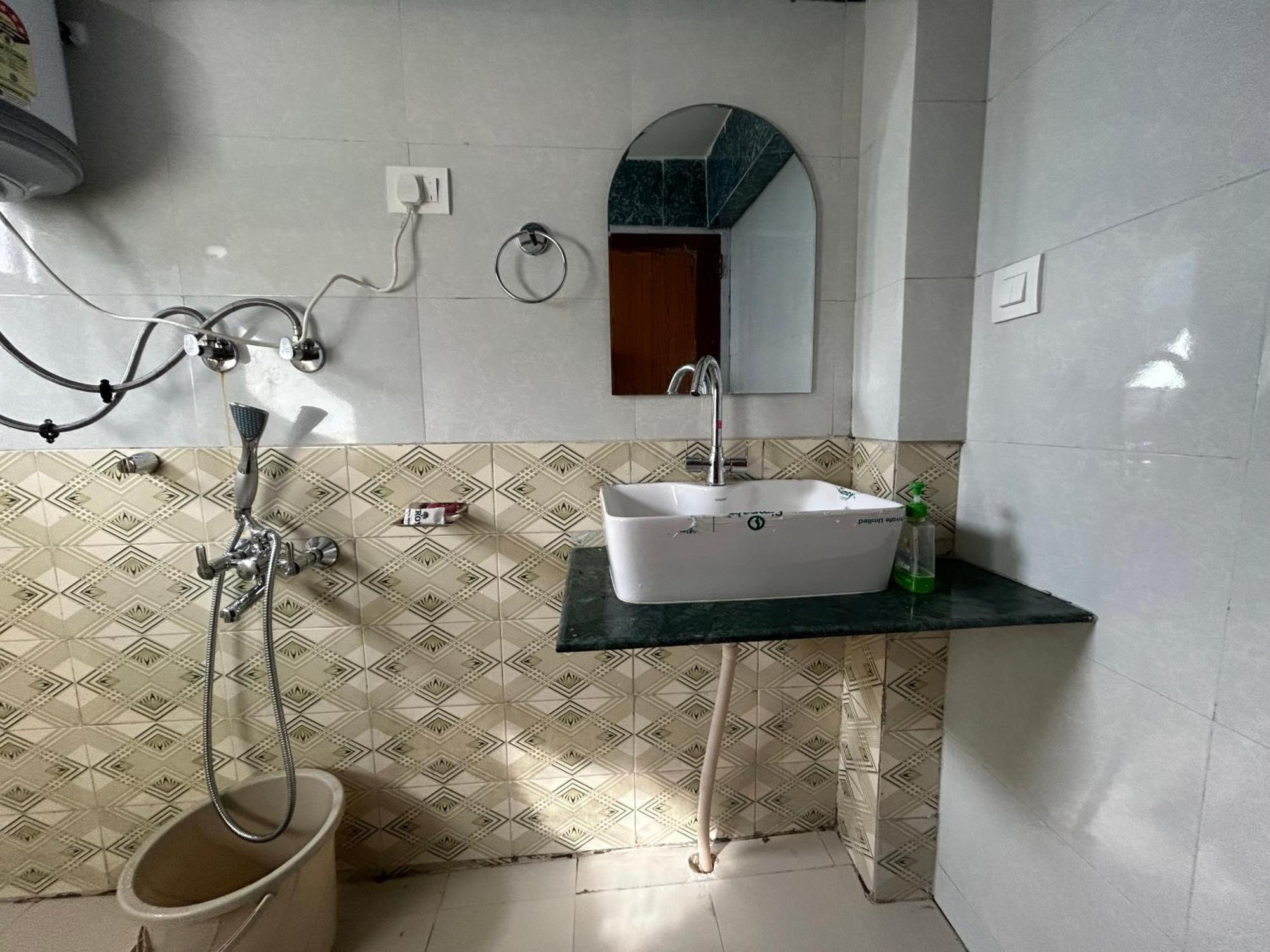 Hostel Old Wandercrew Manāli Zewnętrze zdjęcie